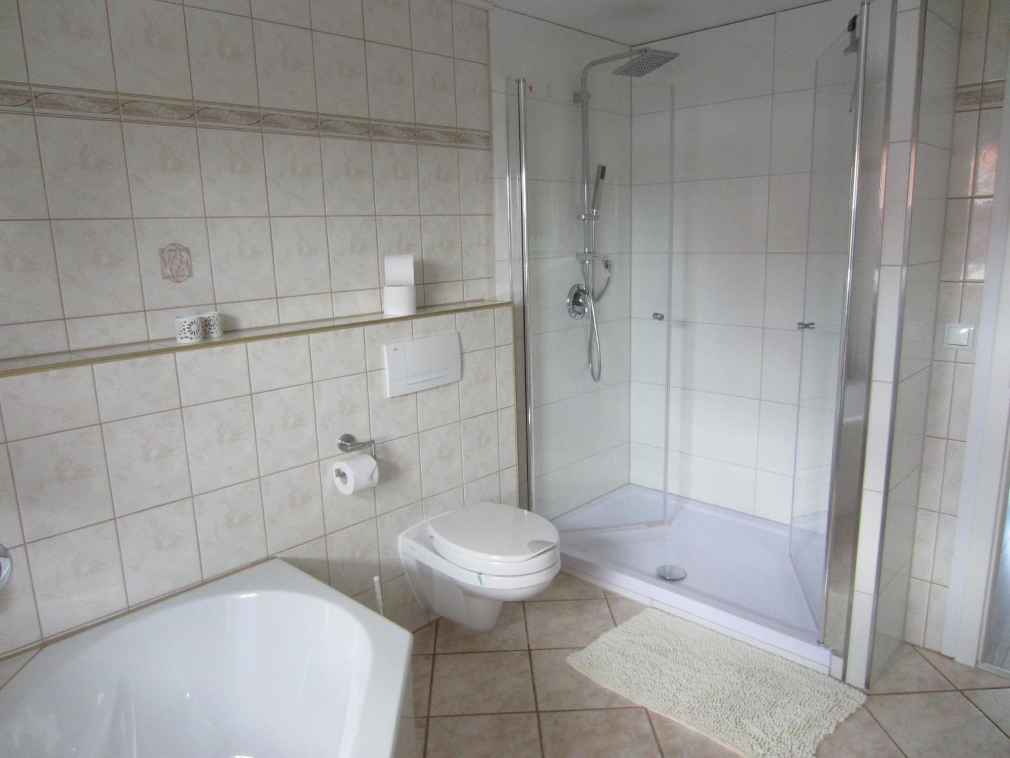 Ferienwohnung Bienwald Mit Pool Fuer 4 - 6 Personen Mit 3 Schlafzimmern Grobitz Екстер'єр фото